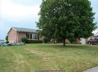 341 Cosell Dr, Chambersburg, PA 17201