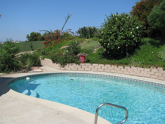 3rd image of 1122 Mary Ln