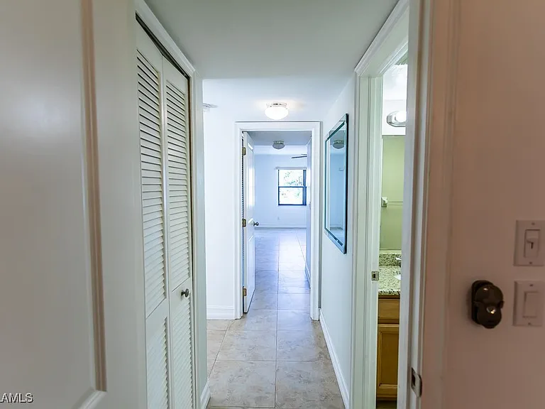 1110 SW 48th Ter #A-101 — Photo 22