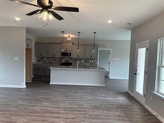2nd image of 7668 Chasewood Dr