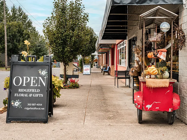 Ridgefield Floral & Gifts