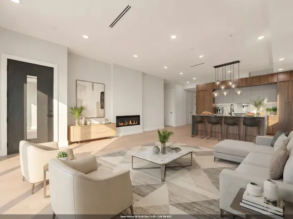 373 New York Ave Floor 2, Jersey City, NJ 07307