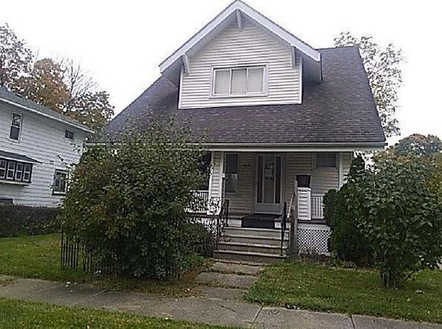 1st image of 1618 Cedar St