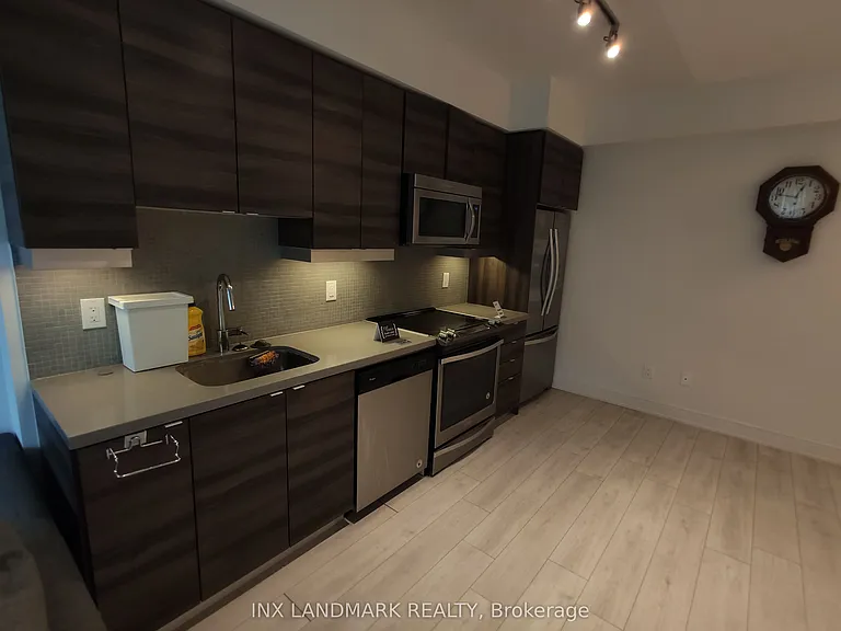 525 Adelaide St W #LPH31 — Photo 15