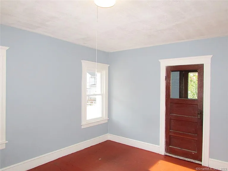 93 E Elm St #U2 — Photo 6