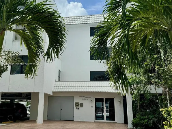 3702 NE 171st St APT 6, North Miami Beach, FL 33160