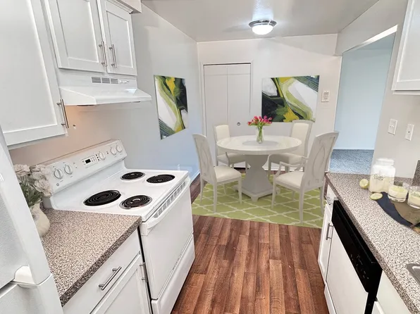 Twyckingham Valley Apartments