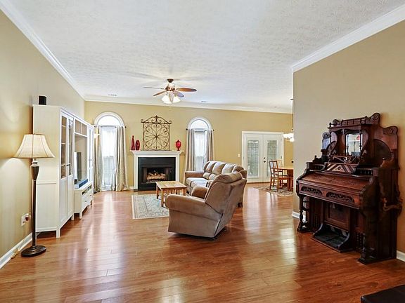 4th image of 2070 Carlysle Park Ln