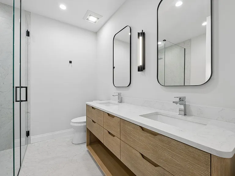 3739 N Clifton Ave #1 — Photo 67