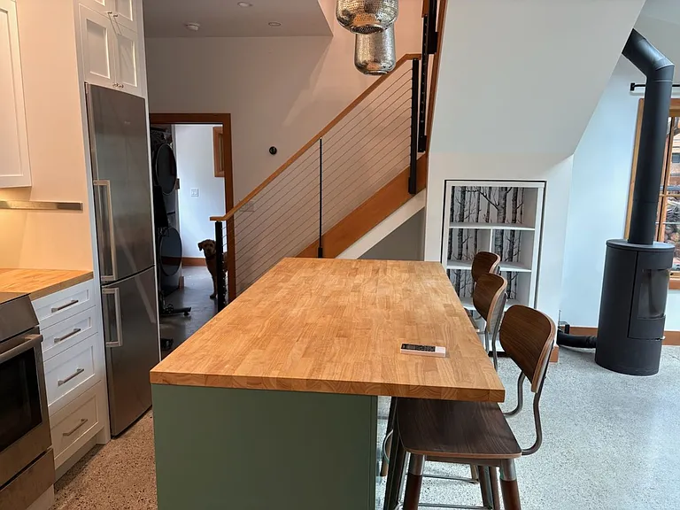 417 W Story St — Photo 5