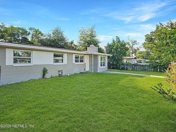 2nd image of 5638 CORVAIR Avenue
