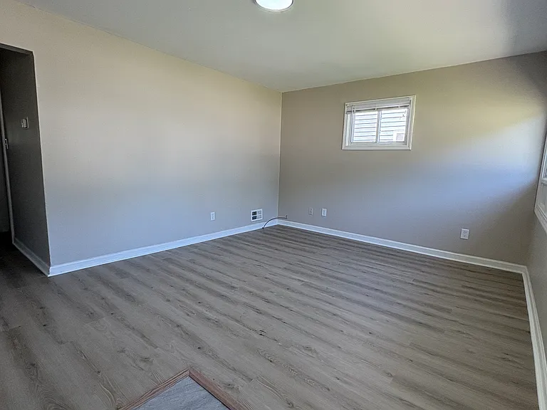 26437 Lehigh St — Photo 18