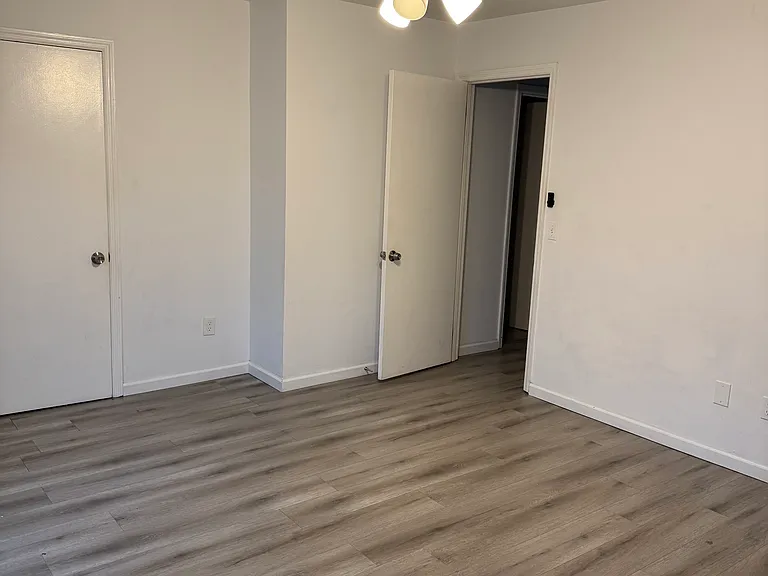 1401 Stratton Place Dr #B — Photo 8