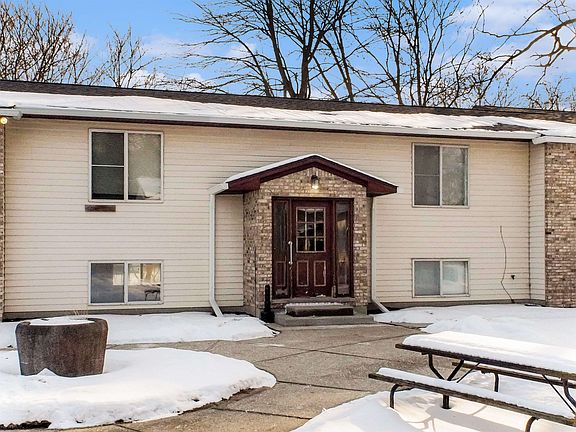 2nd image of 3377 W Vienna Rd APT I