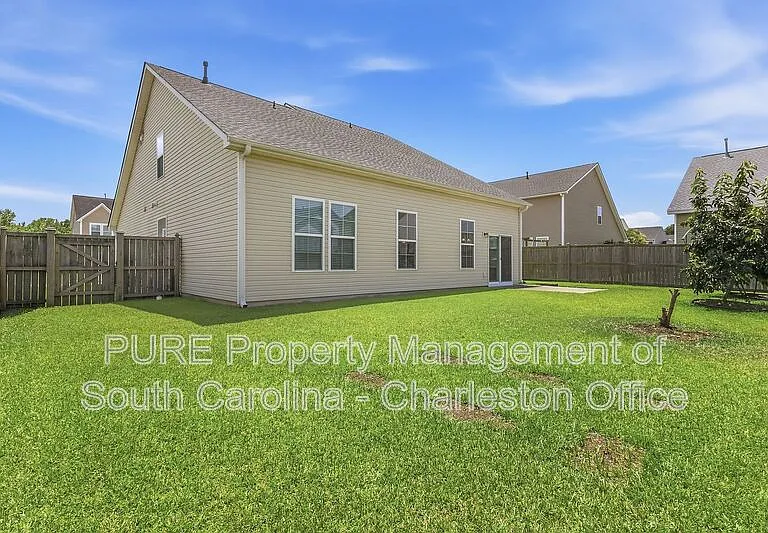 481 Gianna Ln — Photo 20