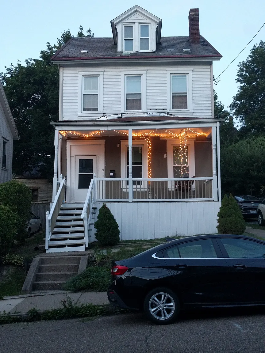 72 N Jackson Ave photo 1