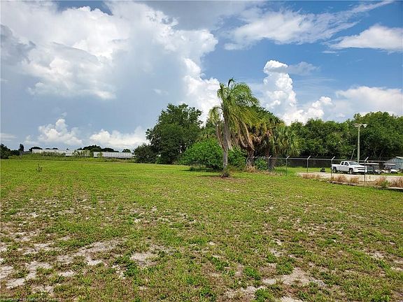 4th image of 1224 Us Highway 27