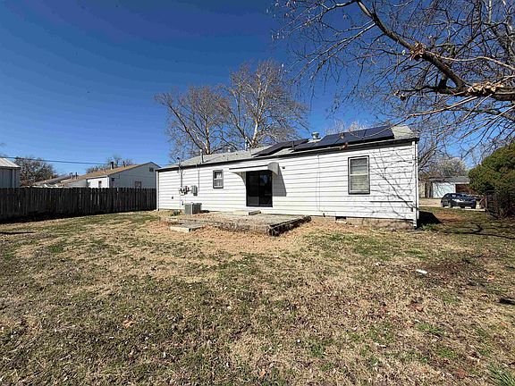 3rd image of 1521 E Alta Ave