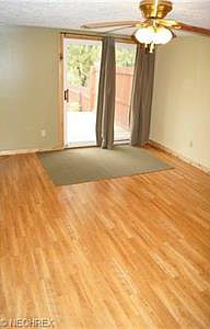 5th image of 544 Celia Ave