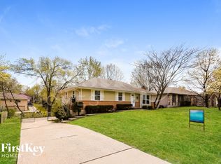 415 NE Carriage St, Lees Summit, MO 64064