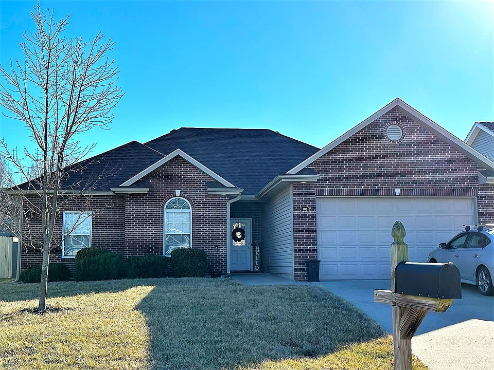 402 Grapevine Ct
