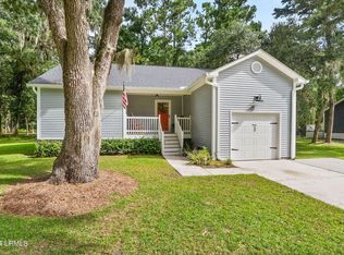 4 Arbor Ln, Saint Helena Island, SC 29920