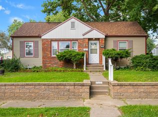 534 W 29th St, Davenport, IA 52803