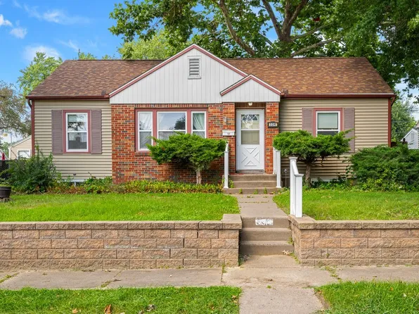 534 W 29th St, Davenport, IA 52803