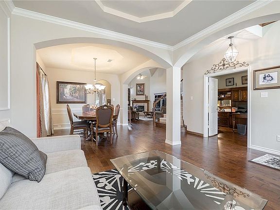 2nd image of 1419 Patch Grove Dr