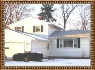 7635 Goldenrod Dr, Mentor On The Lake, OH 44060