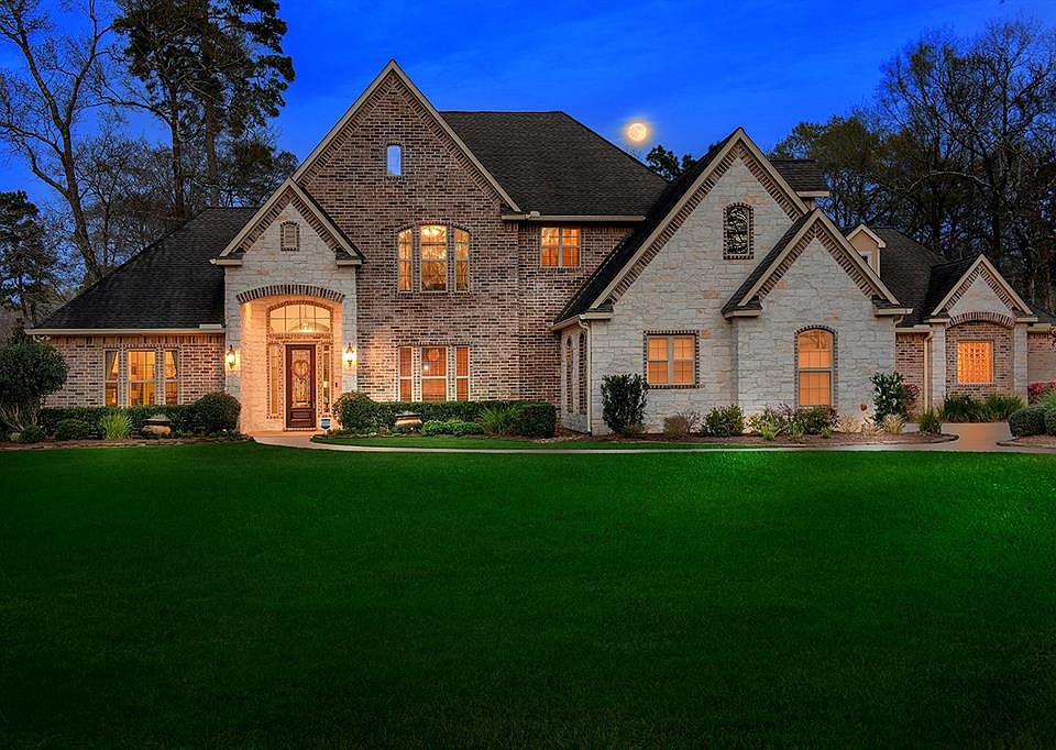 1st image of 32850 Sawgrass Ct