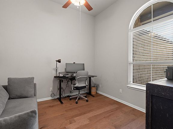 5th image of 3600 Twinspur St