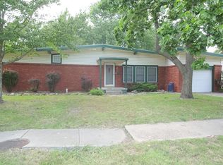 1001 N 18th Pl, Independence, KS 67301