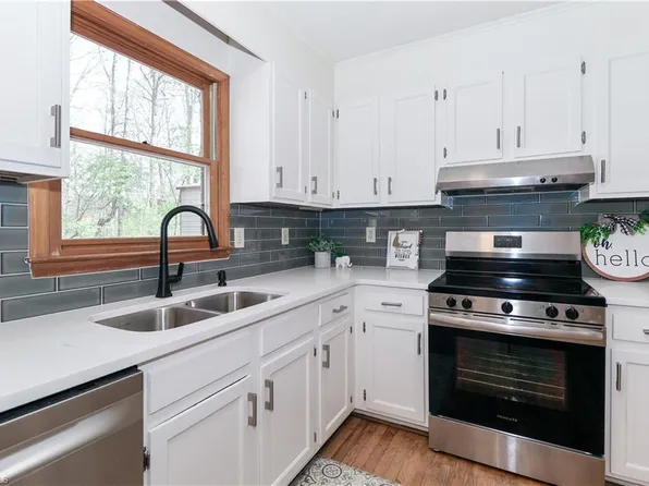 753 Stoney Ln, Statesville, NC 28625