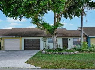5119 Burnham Pl, Lake Worth, FL 33463