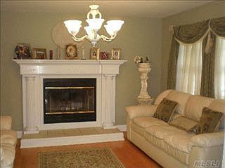 3rd image of 80 Aster Ave