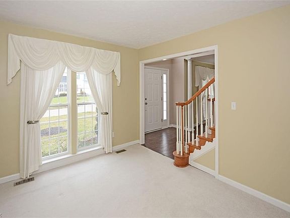 5th image of 86 Clearwater Dr