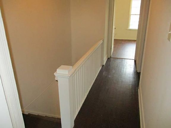 3rd image of 501 E Vine St #523