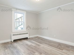 11 Pleasant St #3, Franklin, NH 03235