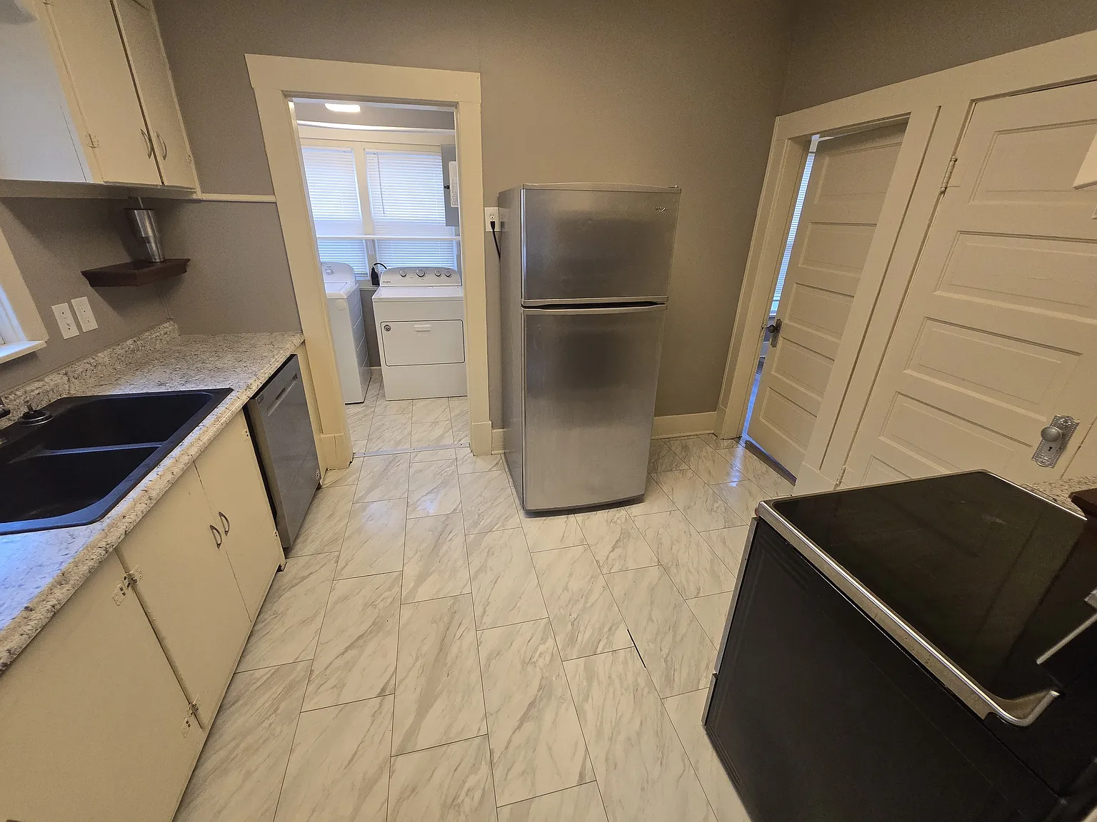 2 bed, 792 sqft, $1,200 — Photo 4
