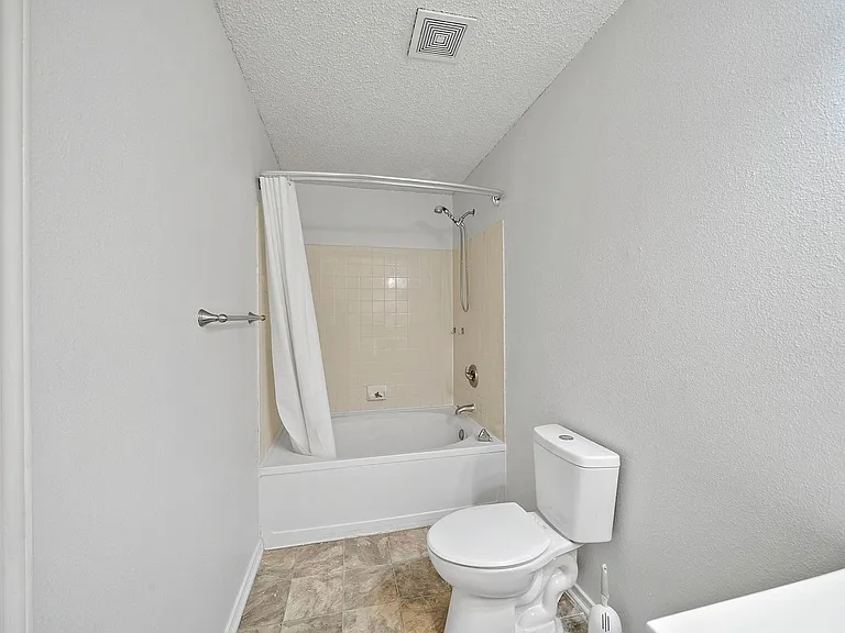 7839 Bypass Shls — Photo 15