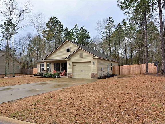 3rd image of 129 Graceland Ct