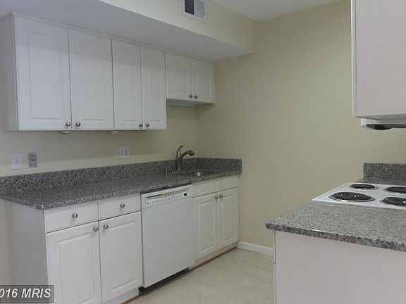 4th image of 3778 Persimmon Cir