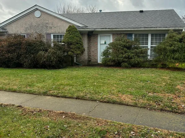 9810 Tucson Ct, Louisville, KY 40223