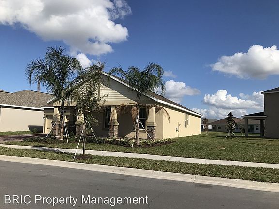 3rd image of 10103 Lovegrass Ln