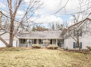 55194 County Line Rd, New Carlisle, IN 46552