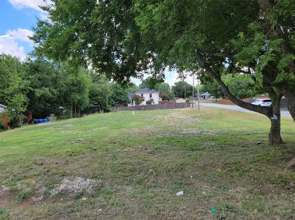 600 Overlook Dr, Midlothian, TX 76065