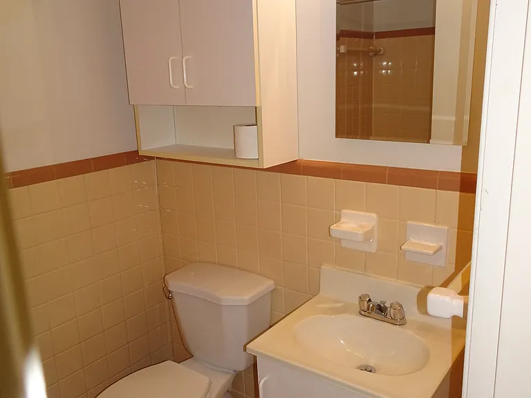 283 Lake Dr #A — Photo 7