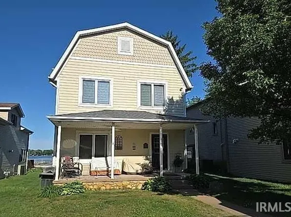 3717 Lake Shore Dr, Bremen, IN 46506