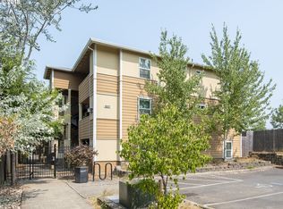 9251 SE Clinton St UNIT 304, Portland, OR